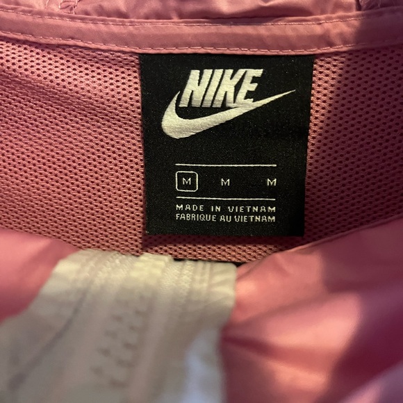 Nike Running Jacket - Two-Tone Pink - Medium - Picture 2 of 3